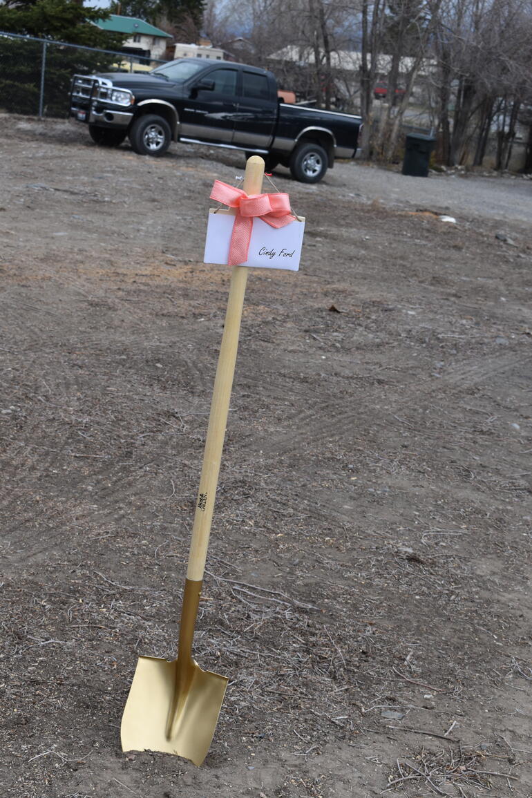 Cindy Ford's shovel