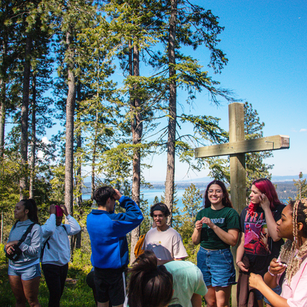 BSCF student hike to cross