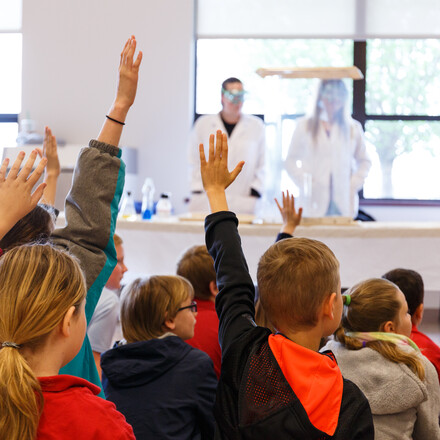 Students interact with science teachers' presentation.